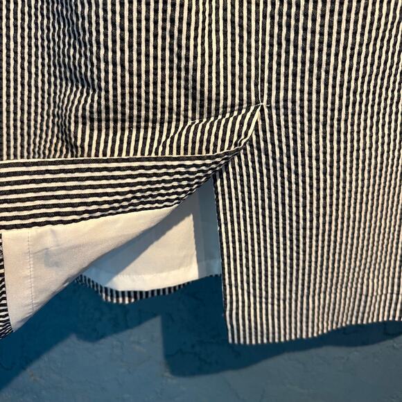 Ann Taylor Factory Size 4 Seersucker Black & White Stripe Skirt Tie timeless - Picture 9 of 9